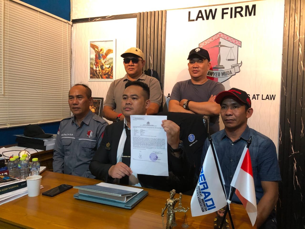 Dugaan Penggelapan Dana Rp1 Miliar Lebih Mandek 15 Bulan, Lawyer Muda Kalbar Desak Polda Segera Tetapkan Tersangka